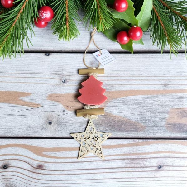 Tresse 1 Savon en forme de sapin rouge parfumé fruit rouge avec "une étoile découpée" – Image 4