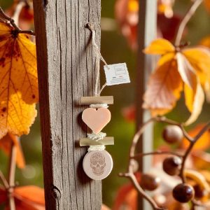 Tresse 1 Savon Cœur Fleur d'Oranger avec Rond  bois Gravé "Tête de Mort Mexicaine"