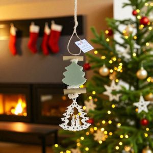 Tresse 1 Savon en forme de sapin vert parfumé cèdre avec "un sapin découpé"