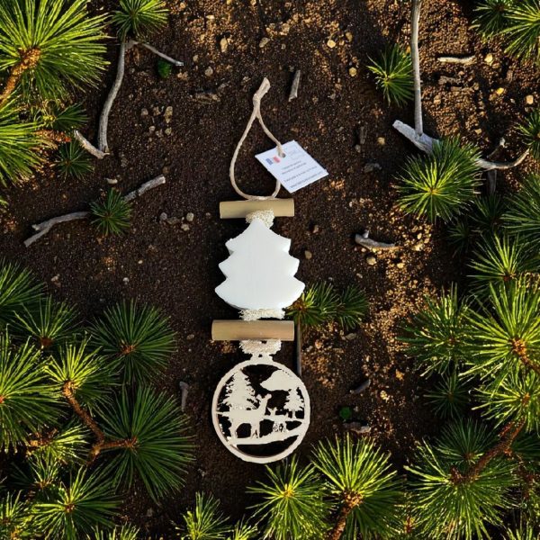 Tresse 1 Savon en forme de sapin blanc parfumé bergamote avec "Cerf dans la forêt" – Image 2